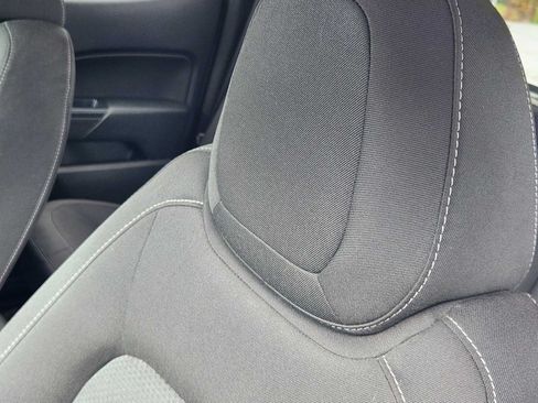 Used 2018 Chevrolet Colorado LT w/ LT Convenience Package AWD/4WD image 15