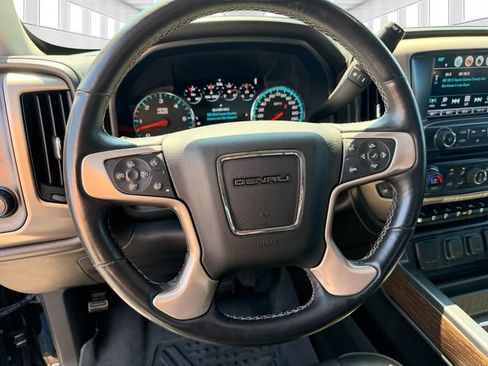 Used 2017 GMC Sierra 1500 Denali w/ Denali Ultimate Package AWD/4WD image 11