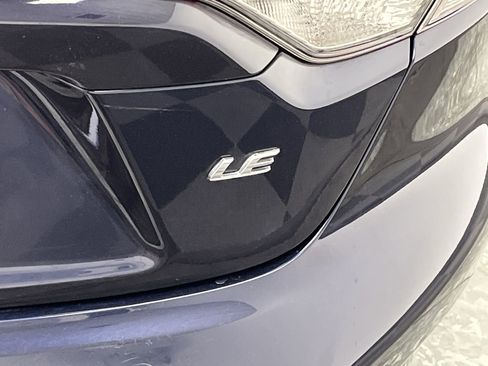 Used 2020 Toyota Corolla LE FWD image 4