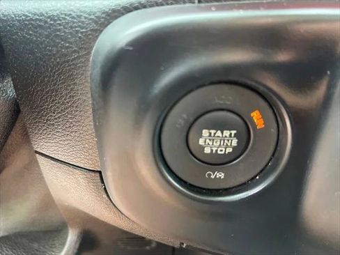 Certified 2018 Jeep Wrangler Rubicon AWD/4WD image 32