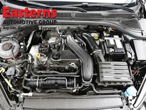 Used 2025 Volkswagen Jetta SE FWD image 7