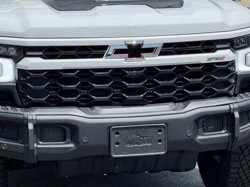 Used 2025 Chevrolet Silverado 1500 ZR2 w/ ZR2 Bison Edition AWD/4WD image 46