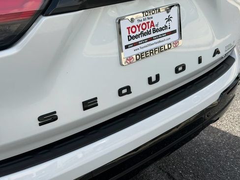 Used 2025 Toyota Sequoia Platinum AWD/4WD image 15