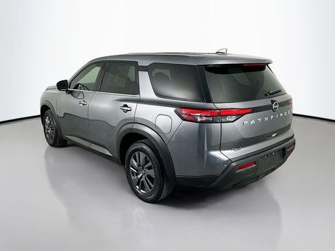 Used 2022 Nissan Pathfinder S FWD image 5