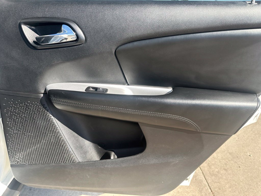 Used 2016 Dodge Journey SE w/ Flexible Seating Group FWD image 27