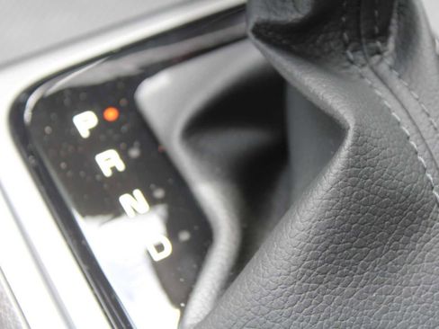 New 2025 Kia Carnival EX image 41