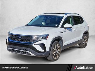 Used 2023 Volkswagen Taos SE w/ Panoramic Sunroof Package FWD video 1