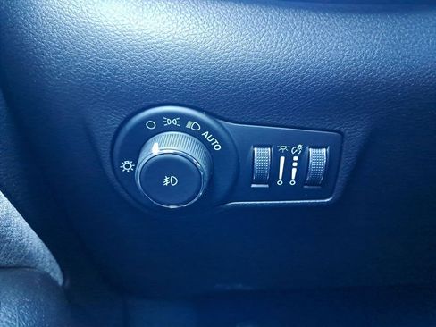 New 2026 Jeep Compass Latitude image 32