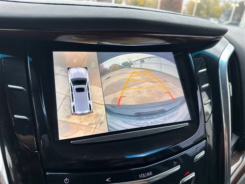 Used 2016 Cadillac Escalade ESV Luxury image 34