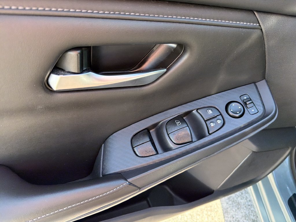 Used 2024 Nissan Sentra SV w/ Trunk Package FWD image 17