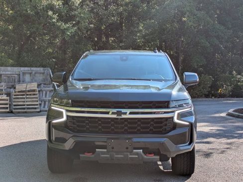 Used 2021 Chevrolet Suburban Z71 w/ Z71 Off-Road Package image 2