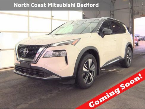 Used 2023 Nissan Rogue SL w/ SL Premium Package image 1