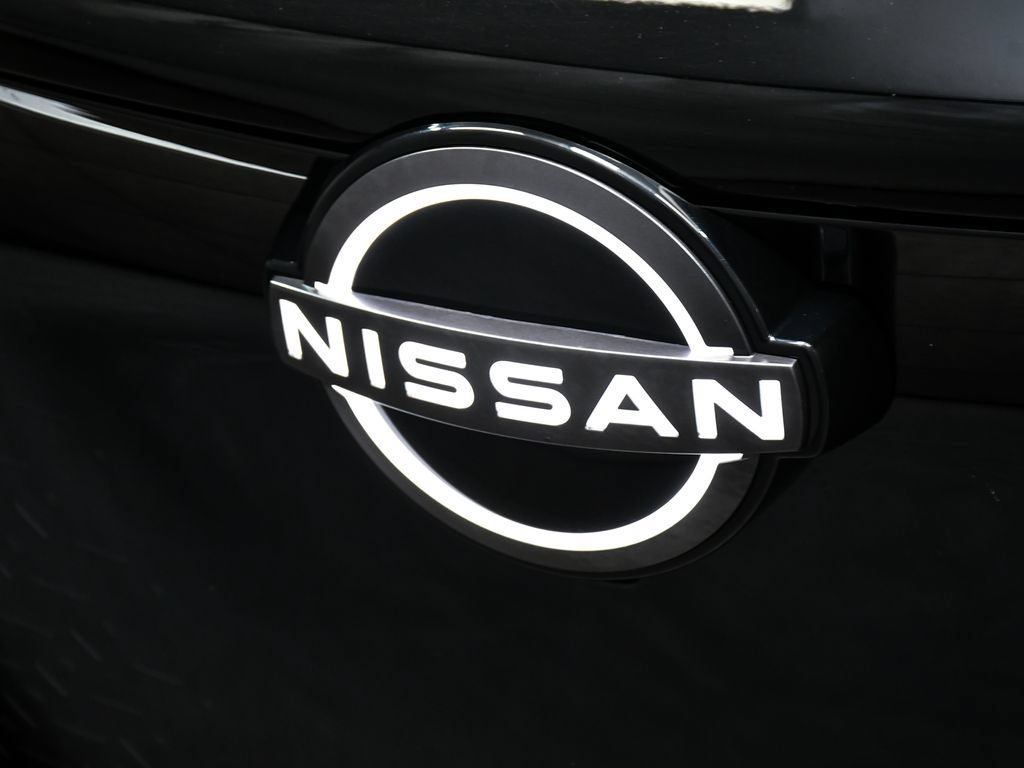 Used 2024 Nissan Ariya AWD image 82