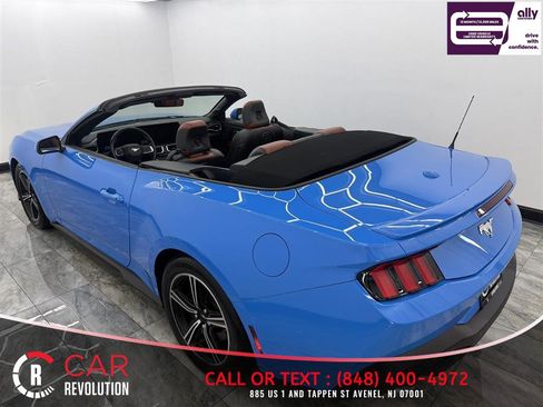 Used 2024 Ford Mustang Premium RWD image 15