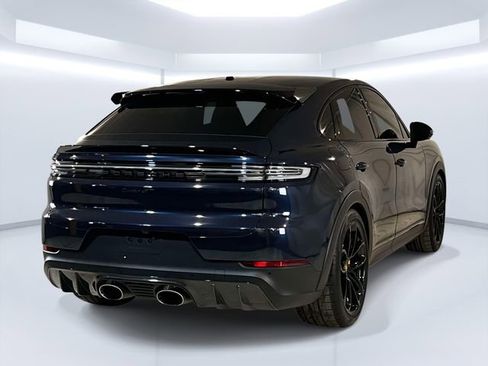Certified 2024 Porsche Cayenne Turbo GT AWD/4WD image 9
