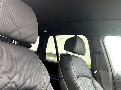 Used 2025 BMW X5 sDrive40i RWD image 17
