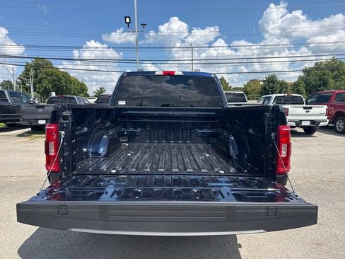 Used 2022 Ford F150 XLT w/ Trailer Tow Package AWD/4WD image 9