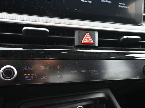 Used 2025 Kia K5 LXS image 27