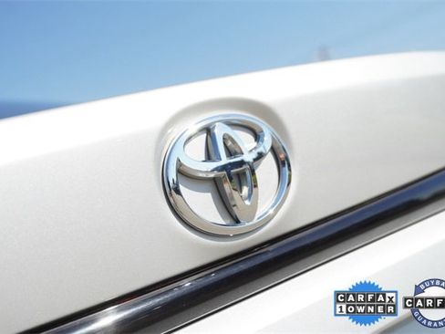 Used 2023 Toyota Corolla LE image 12