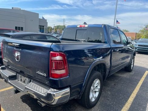 Used 2022 RAM 1500 Laramie AWD/4WD image 5