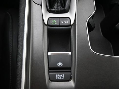 Used 2018 Honda Accord Sport image 37