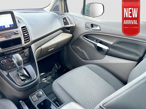 Used 2021 Ford Transit Connect XLT image 24