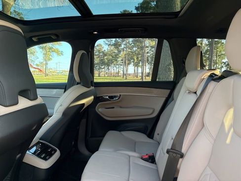 New 2025 Volvo XC90 B6 Plus w/ Protection Package Premier image 22
