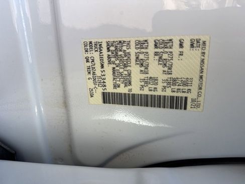 Used 2021 Nissan Titan PRO-4X w/ Pro-4x Convenience Package image 9