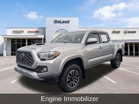 Used 2023 Toyota Tacoma TRD Sport w/ Technology Package AWD/4WD image 8