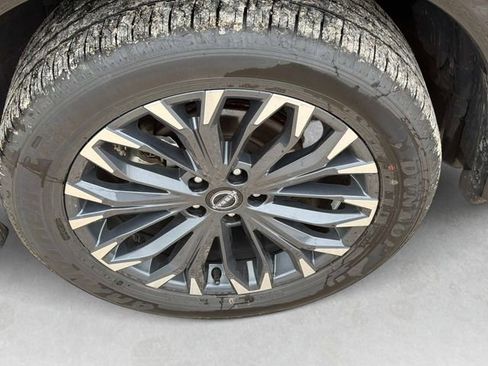Used 2026 Nissan Rogue Platinum w/ Platinum Premium Package AWD/4WD image 10