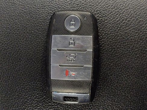 Used 2017 Kia Sportage SX FWD image 32