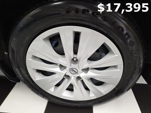 Used 2024 Nissan Sentra S image 32