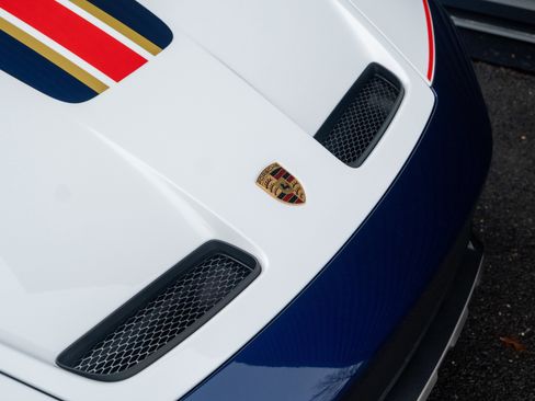 Certified 2024 Porsche 911 Dakar image 50