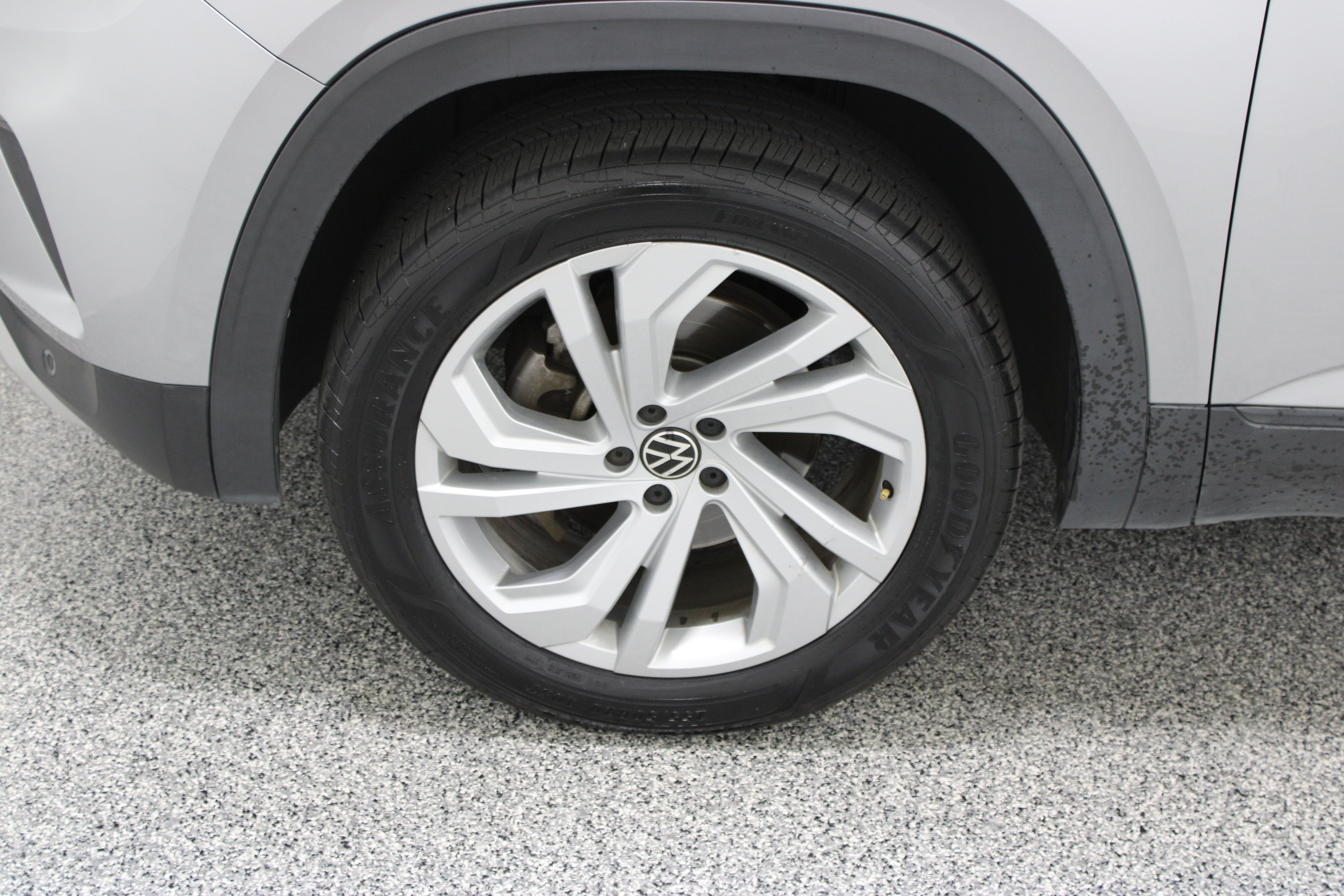 Used 2021 Volkswagen Atlas SE FWD image 11