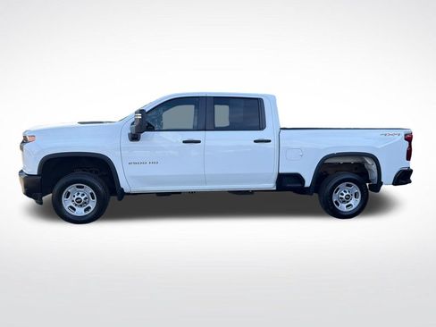 Certified 2022 Chevrolet Silverado 2500 W/T w/ WT Convenience Package AWD/4WD image 3