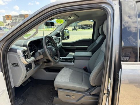Used 2023 Ford F350 XLT w/ 360-Degree Camera Package AWD/4WD image 11