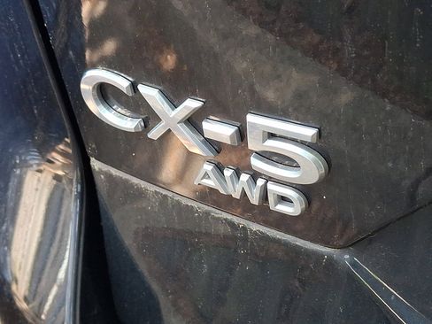 Used 2023 MAZDA CX-5 AWD 2.5 S w/ Premium Package image 4