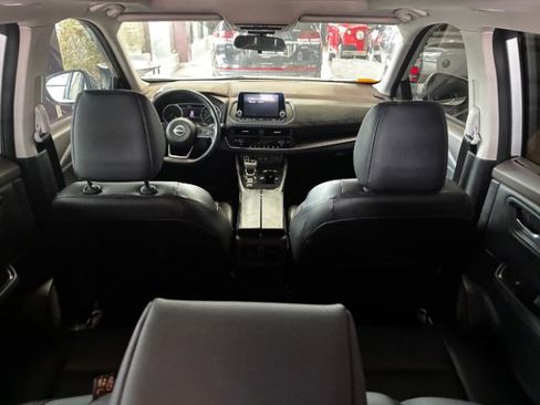 Used 2023 Nissan Rogue SV w/ SV Premium B Package FWD image 14