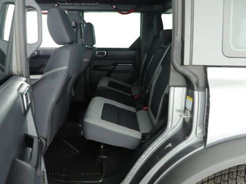 Used 2025 Ford Bronco Base image 20