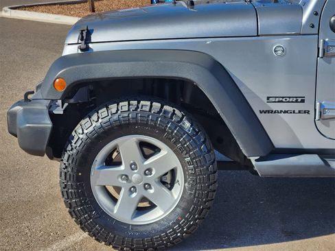 Used 2017 Jeep Wrangler Sport w/ Quick Order Package 24S image 4