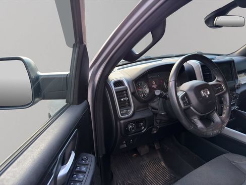 Used 2020 RAM 1500 Big Horn AWD/4WD image 6