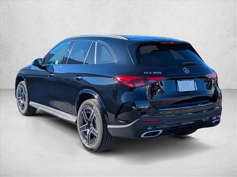 Certified 2025 Mercedes-Benz GLC 300 image 11