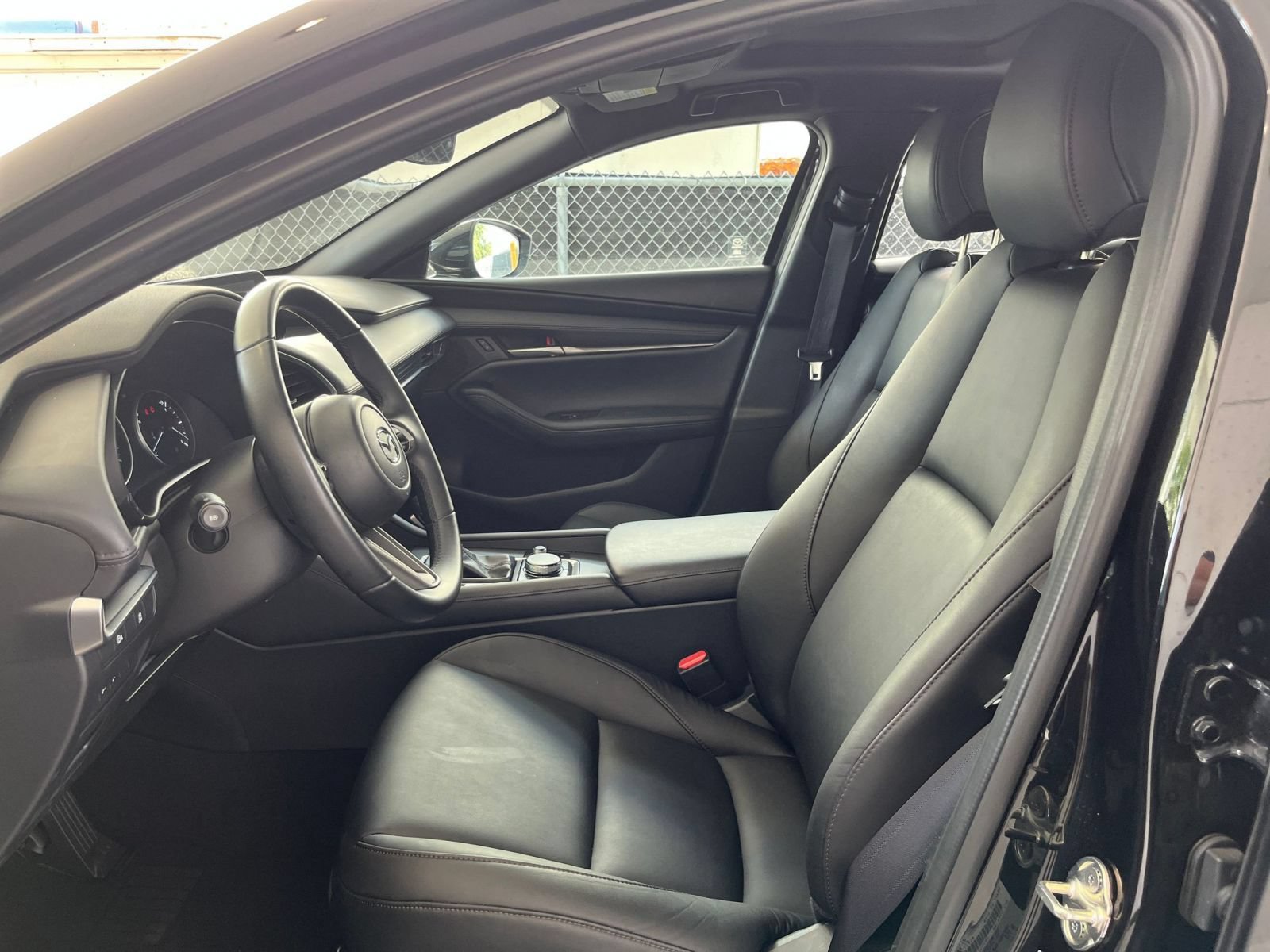 Used 2026 MAZDA MAZDA3 s FWD image 25