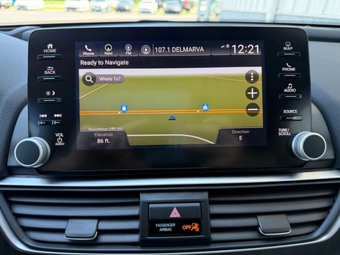 Used 2018 Honda Accord Touring image 27