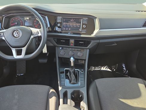 Used 2019 Volkswagen Jetta FWD image 13
