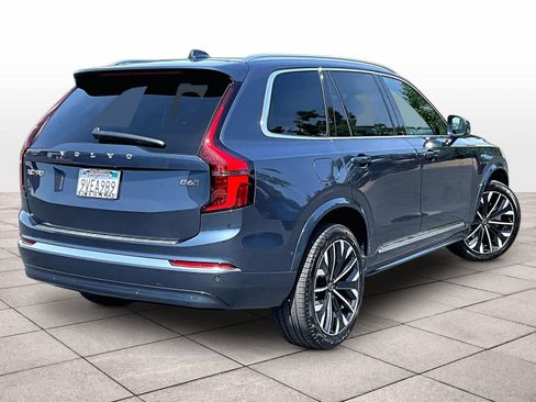Used 2026 Volvo XC90 B6 Plus w/ Protection Package Premier AWD/4WD image 16