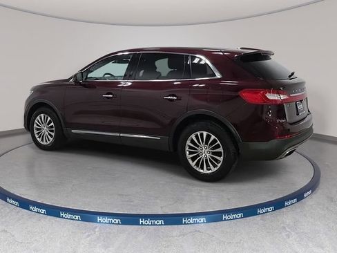 Used 2018 Lincoln MKX Select w/ Select Plus Package AWD/4WD image 8