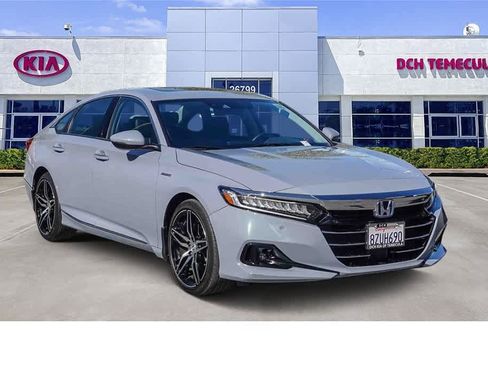 Used 2022 Honda Accord Touring image 3
