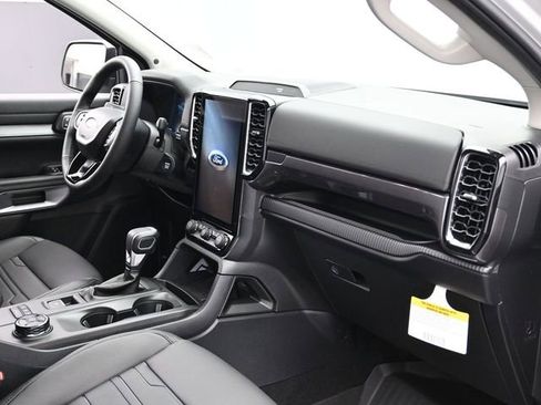 New 2026 Ford Ranger Lariat w/ FX4 Off-Road Package image 29