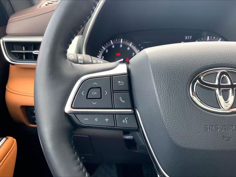 Used 2020 Toyota Highlander Platinum image 20
